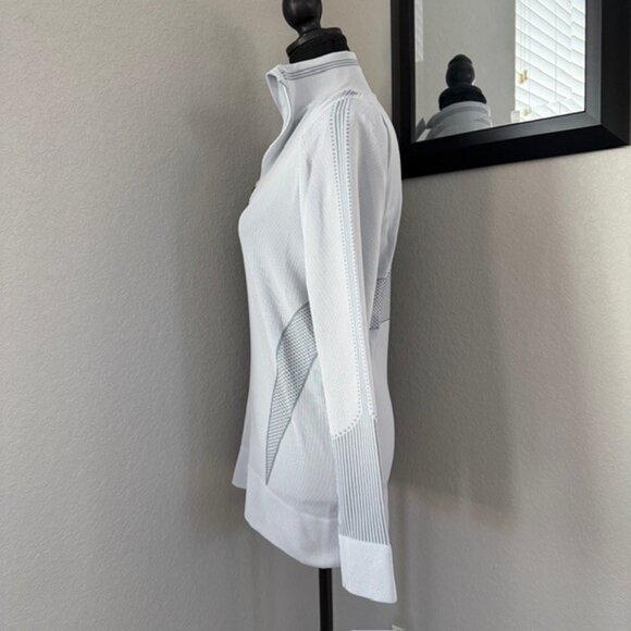 ATHLETA Light Gray Quarter Zip Stretch Pullover Top XL - Picture 5 of 10